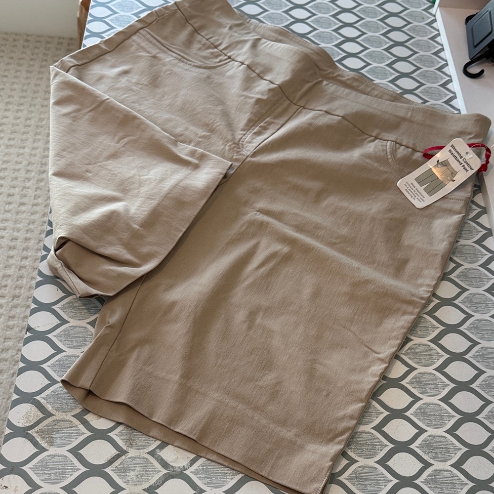NWT Ruby Rd. Tan Women's Shorts